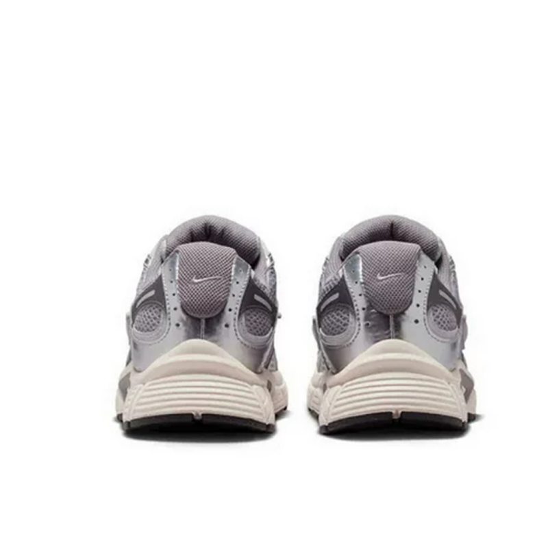 Nike Men's V5 RNR Retro Dad Sh - Men'S Shoes V5 Rnr recension och pris